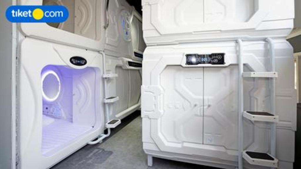 Hostel Met A Space Pod @ Chinatown Singapore