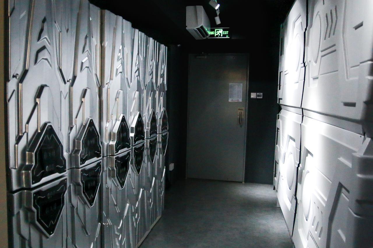 Met A Space Pod @ Chinatown Hostel *